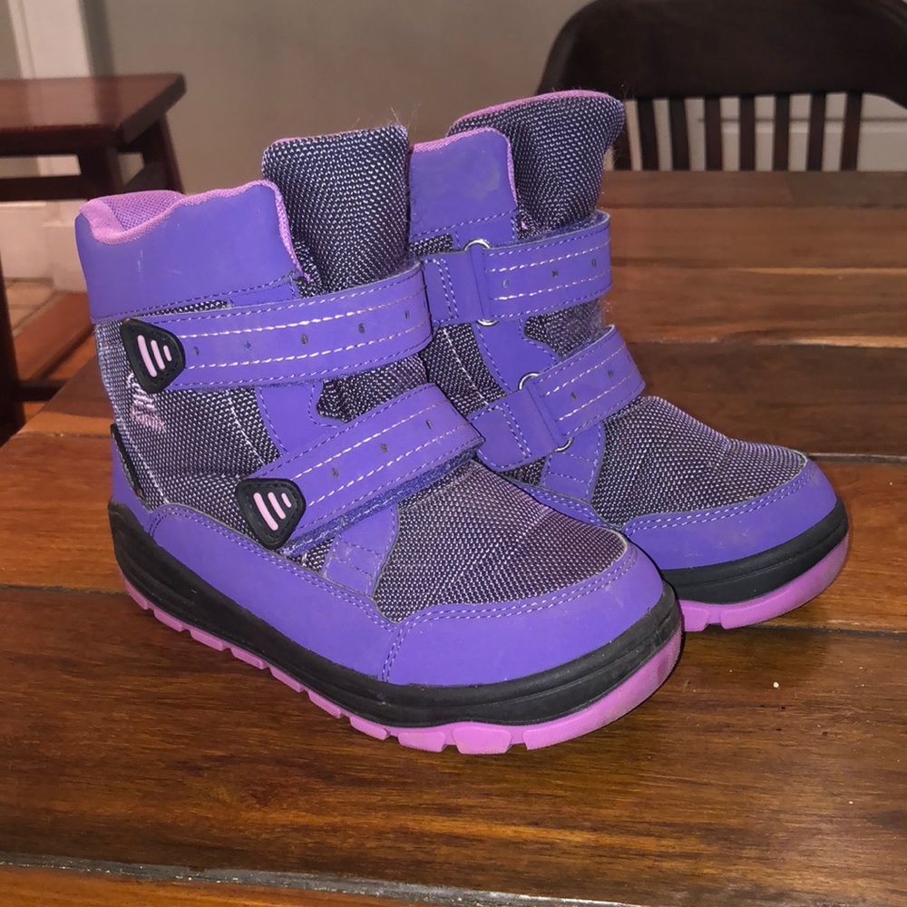 Girls size 1 Velcro winter boots - Kamik Andy